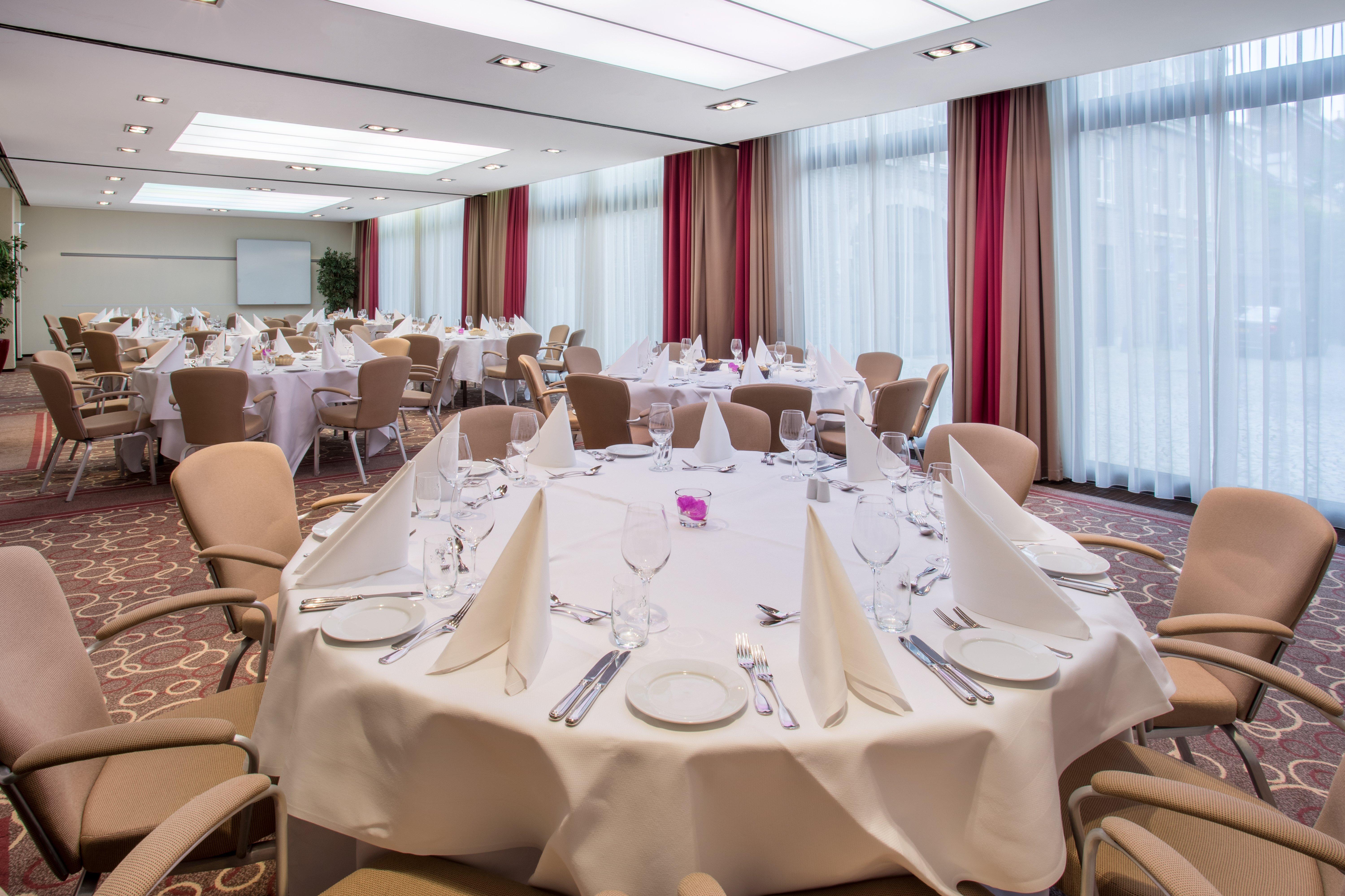 Crowne Plaza Maastricht By Ihg Hotel Exterior photo